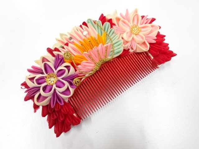 JAPANESE KIMONO / ANTIQUE TSUMAMI ZAIKU COMB